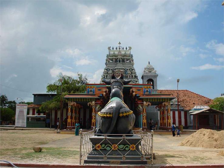 nainativu-nagapoosani-amman-temple